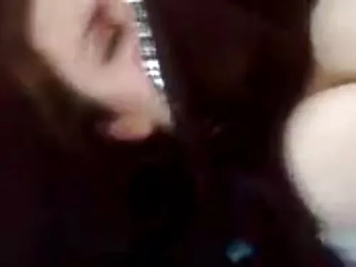 كريستين سكوت منقسم إ ...