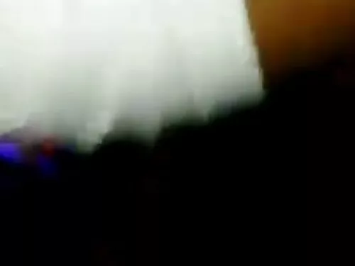 يساعد ابن الزوج زوج  ...