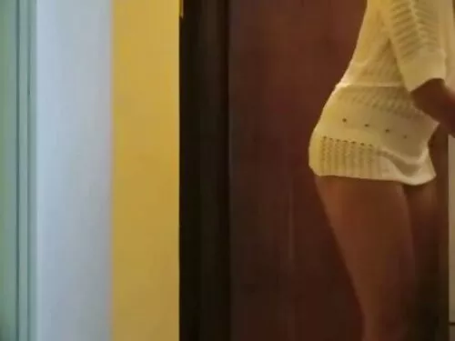 امرأة شقراء متزوجة ا ...