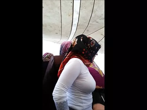 حصلت السمراوات مثليه ...